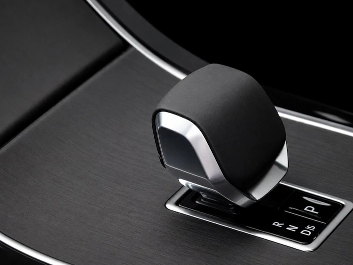 Fahrzeugbild LAND ROVER RANGE ROVER VELAR