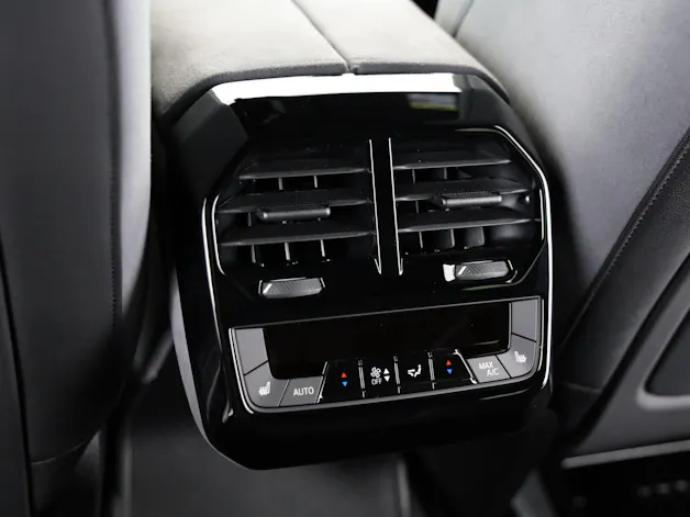 BMW iX xDrive60