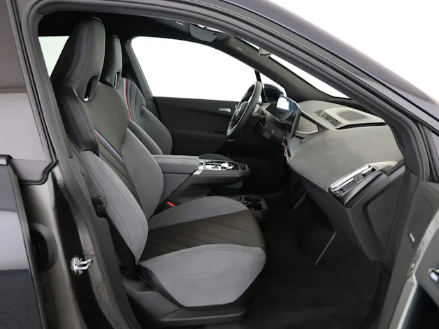 BMW iX xDrive60