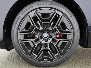 BMW iX xDrive60