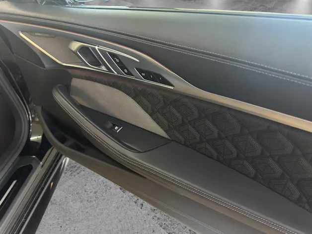 BMW M8 Competition xDrive Cabriolet
