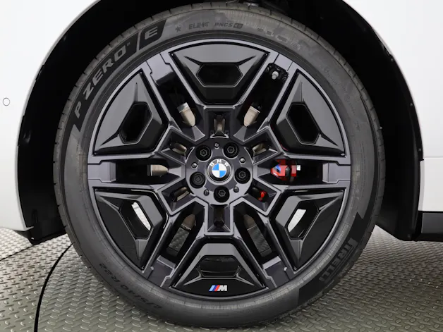 BMW iX xDrive60