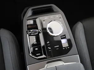 BMW iX xDrive60