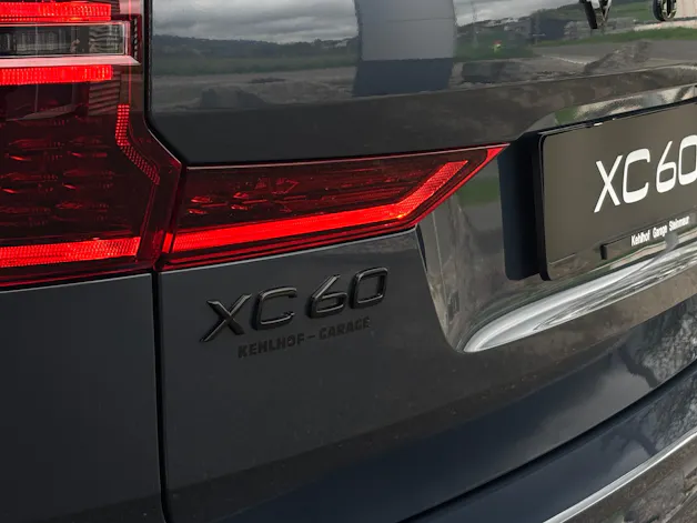 Volvo XC60 2.0 B5 MH Black Edition AWD