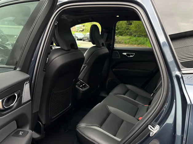 Volvo XC60 2.0 B5 MH Black Edition AWD
