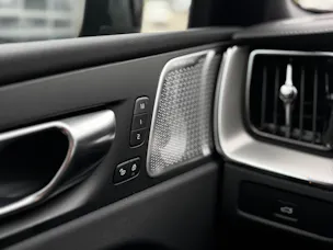 Volvo XC60 2.0 B5 MH Black Edition AWD