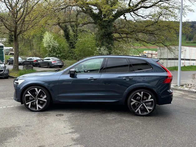 Volvo XC60 2.0 B5 MH Black Edition AWD