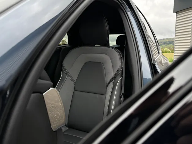 Volvo XC60 2.0 B5 MH Black Edition AWD