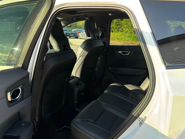 Volvo XC60 2.0 T8 TE R-Design eAWD