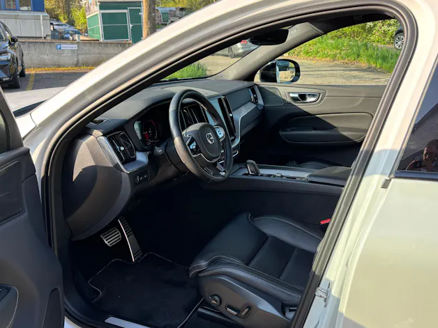 Volvo XC60 2.0 T8 TE R-Design eAWD