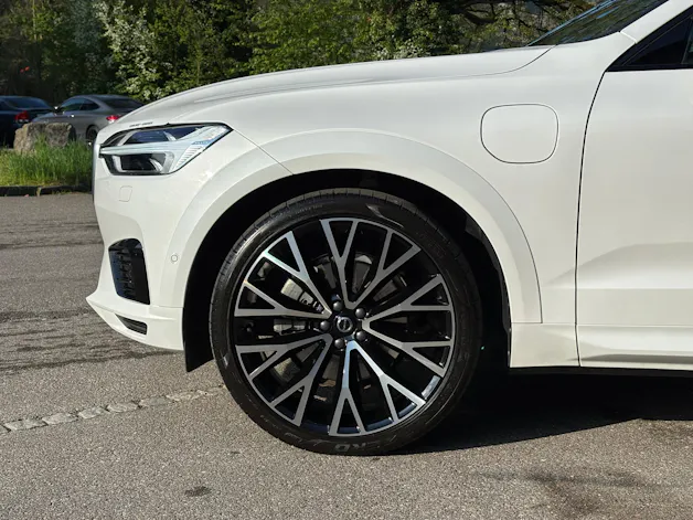 Volvo XC60 2.0 T8 TE R-Design eAWD