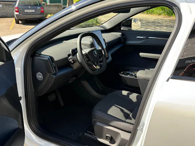 Volvo EX30 CC E60 Twin Performance AWD
