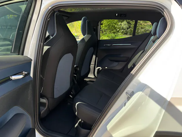 Volvo EX30 CC E60 Twin Performance AWD