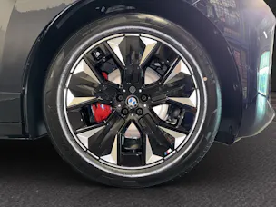 BMW iX xDrive45