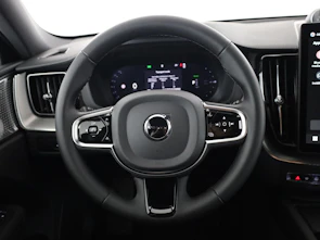 Fahrzeugbild VOLVO XC60 2.0 T8 TE Black Edition eAWD