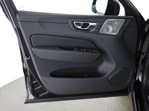 Fahrzeugbild VOLVO XC60 2.0 T8 TE Black Edition eAWD