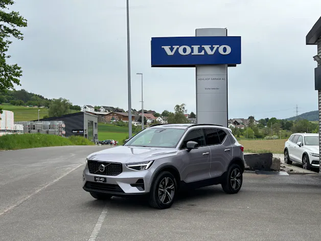 Volvo XC40 2.0 B4 MH Plus Dark