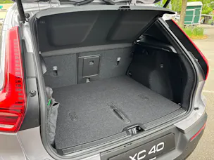 Volvo XC40 2.0 B4 MH Plus Dark