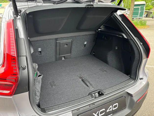 Volvo XC40 2.0 B4 MH Plus Dark
