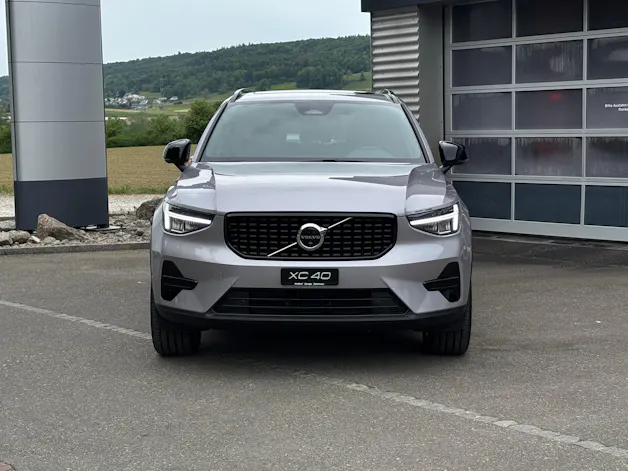 Volvo XC40 2.0 B4 MH Plus Dark