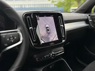 Volvo XC40 2.0 B4 MH Plus Dark