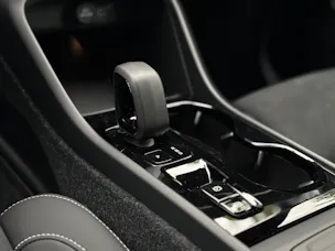 Volvo XC40 2.0 B4 MH Plus Dark