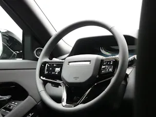 Land Rover Range Rover Evoque 1.5 T 270e Hoxton Edition