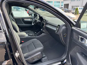 Volvo XC40 2.0 B4 MH Black Edition