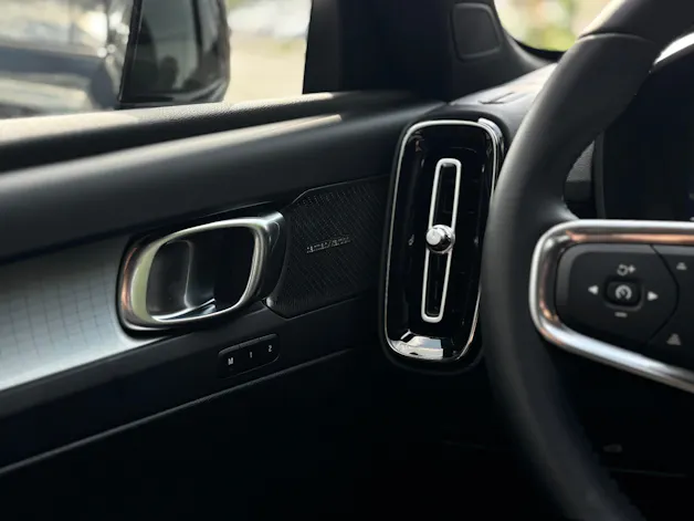 Volvo XC40 2.0 B4 MH Black Edition