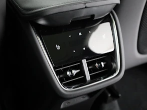 https://vehicle.imgix.net/4333378/ec87c1a7-28df-4bc6-94b9-0fbdee3900ad.jpg