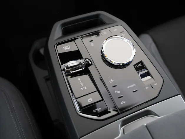 BMW iX xDrive60