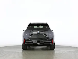 BMW iX xDrive60