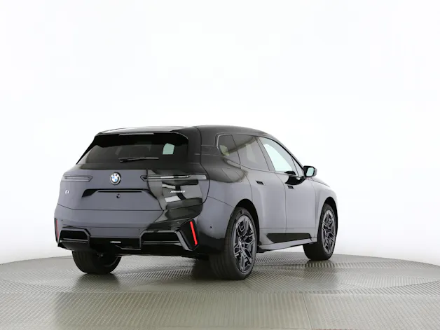 BMW iX xDrive60