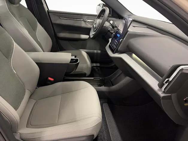 VOLVO EX30 CC P8 Ultra AWD