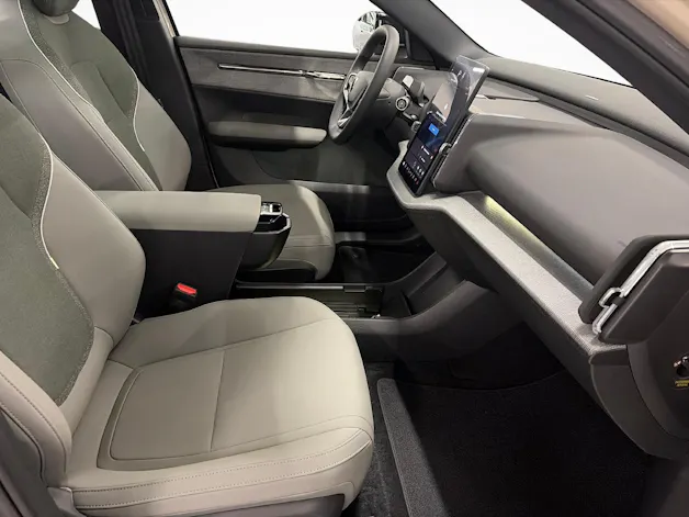 VOLVO EX30 CC P8 Ultra AWD