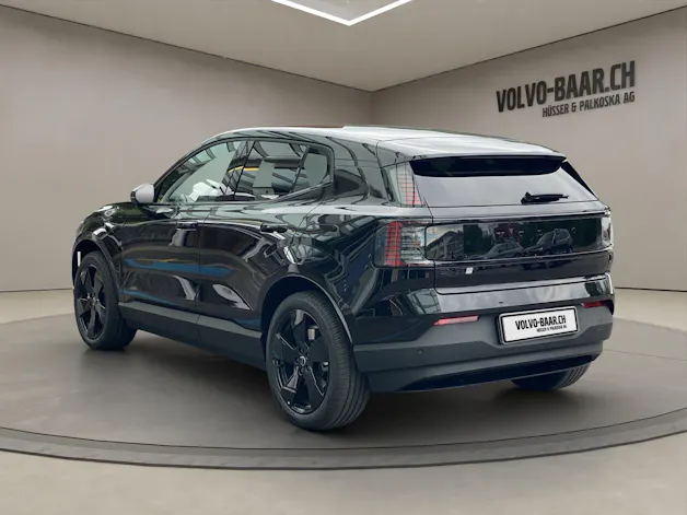 Volvo EX30 E60 Plus Swiss Black Edition