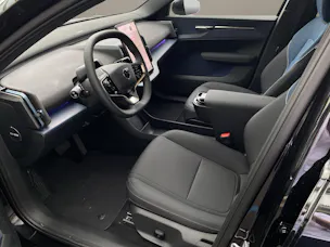 Volvo EX30 E60 Plus Swiss Black Edition