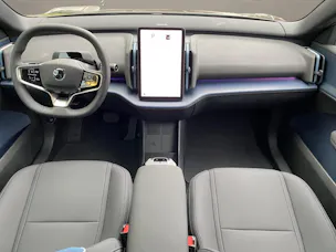 Volvo EX30 E60 Plus Swiss Black Edition