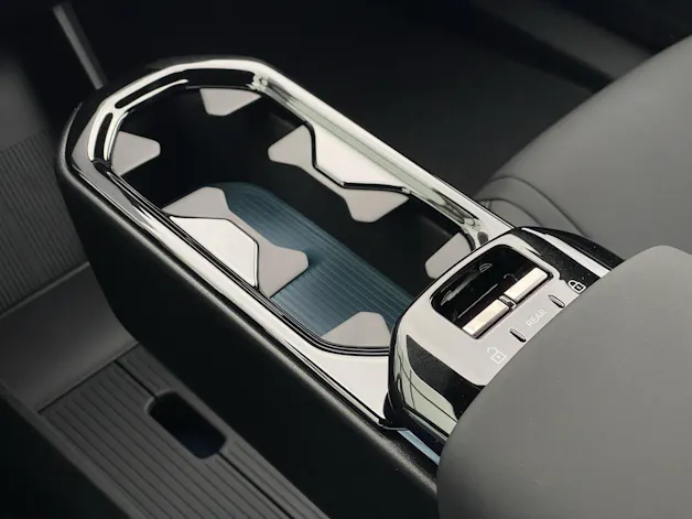 Volvo EX30 E60 Plus Swiss Black Edition