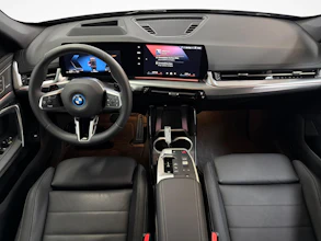 https://vehicle.imgix.net/4333484/e70c8449-d183-475f-b252-df6bb52dc44c.jpg