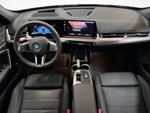 Fahrzeugbild BMW X1 30e xDrive30e paddles