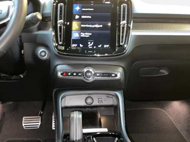 Volvo XC40 2.0 B5 MH R-Design AWD