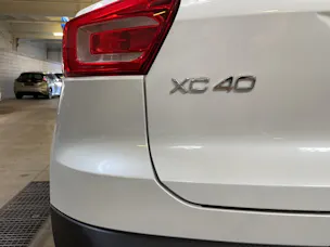 Volvo XC40 2.0 B5 MH R-Design AWD