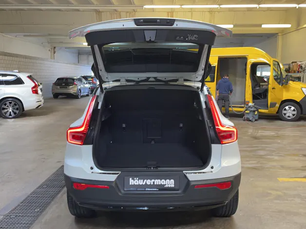 Volvo XC40 2.0 B5 MH R-Design AWD