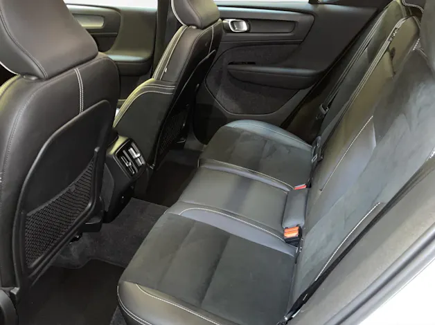 Volvo XC40 2.0 B5 MH R-Design AWD