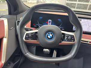 BMW iX xDrive40 SPORTPAKET