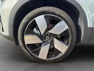 Volvo XC40 E80 Twin Plus AWD