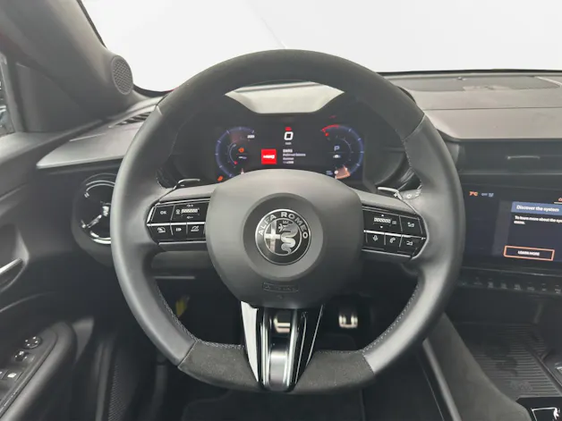 Alfa Romeo Junior 1.2 Ibrida Speciale