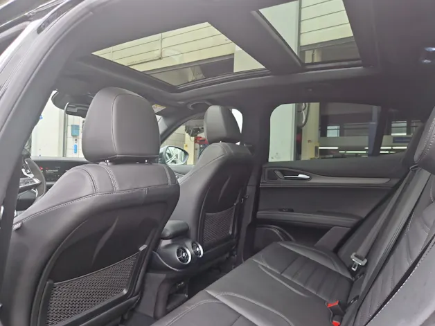 Alfa Romeo Stelvio 2.9 V6 Biturbo Q4 Quadrifoglio