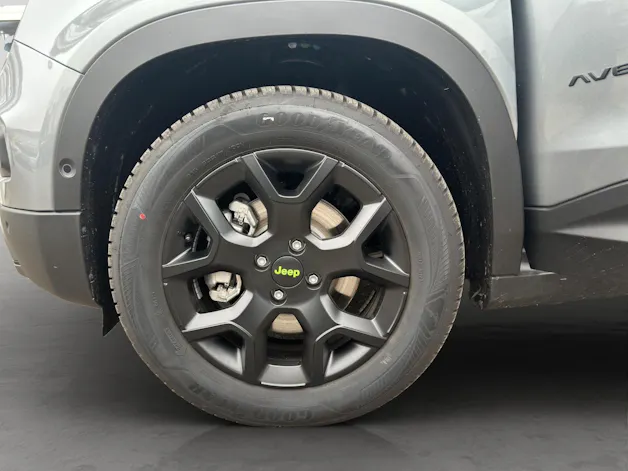 Jeep Avenger 1.2 MHEV Overland 4xe